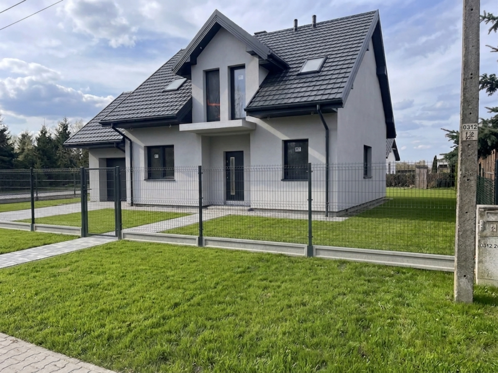 Wizualizacja elewacji AI. Sprawdź postępy prac w galerii budowy.